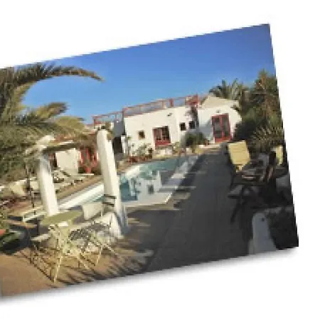 Sleeps 4 Pool Wifi * Soo